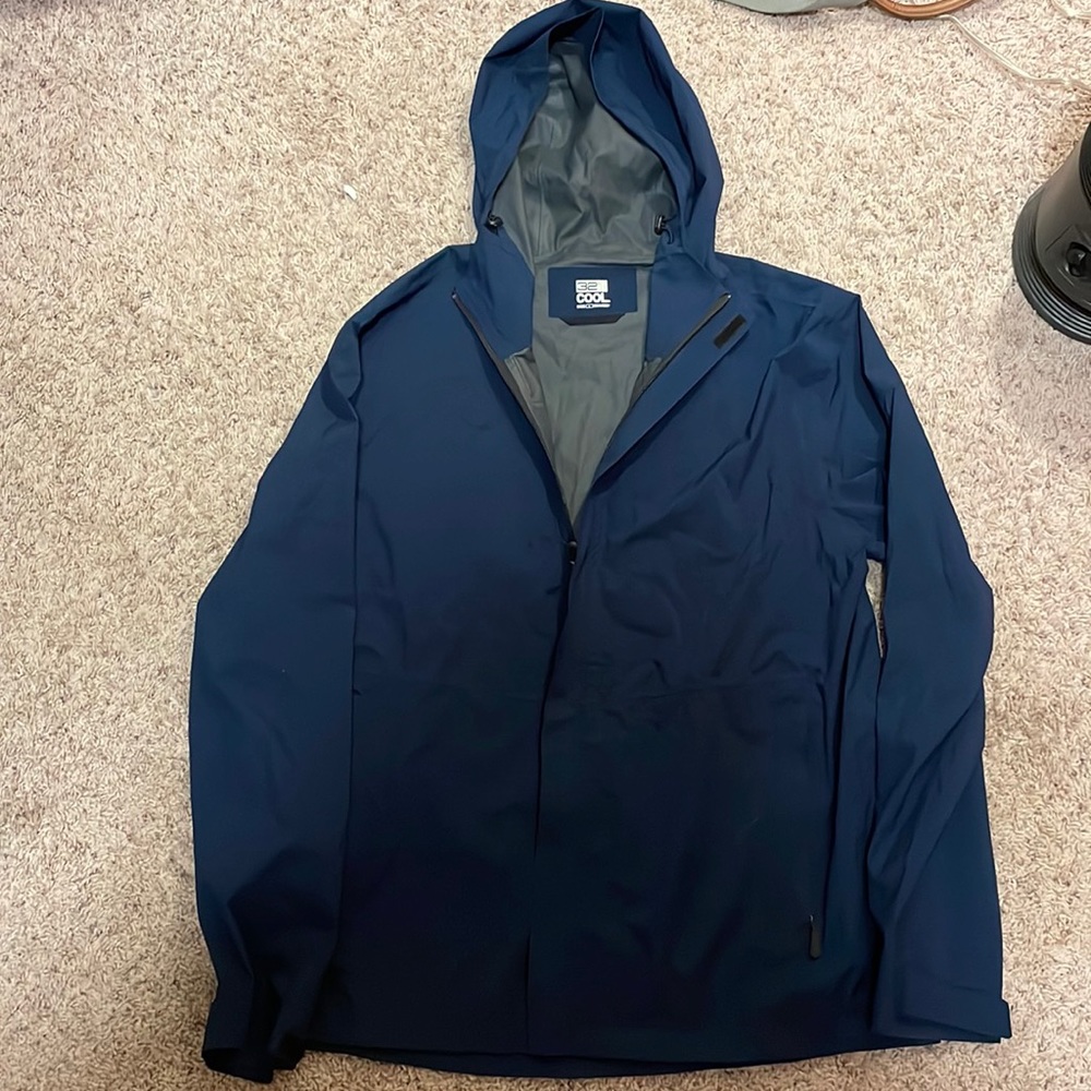 32 Degrees brand size Large navy blue windbreaker with hood